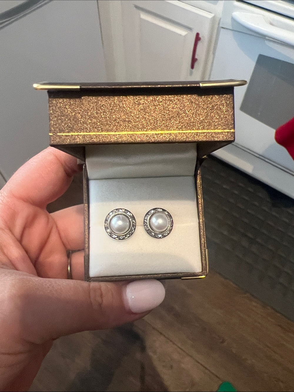 Source Unknown Silver-Tone Pearl Halo Stud Earrings